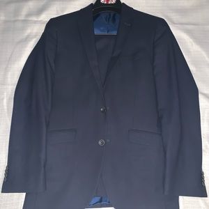 Kenneth Cole Techni-Cole 2 piece suit slim fit